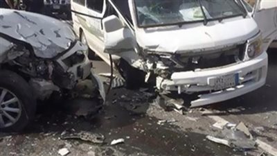 بالأسماء .. إصابة 12 شخصا في انقلاب ميكروباص على طريق أسيوط الغربي