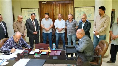 وزير الكهرباء يتفقد قطاع شبكات المدن الجديدة بالعاشر من رمضان