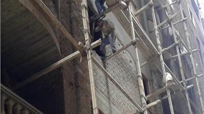 إصابة 10 عمال في حادث سقوط «سقالة» بأكتوبر