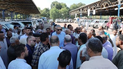 محافظ أسوان: لن نسمح بأى محاولات لاستغلال المواطنين 