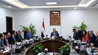 رئيس الوزراء يتابع جهود تطهير مصرف 