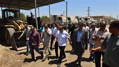 محافظ أسيوط يأمر بتشكيل لجنة لحصر المخازن والمعدات 