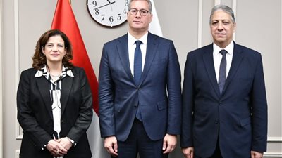 وزير البترول يوقع اتفاقيتين مع الشركات العالمية باستثمارات 340 مليون دولار 