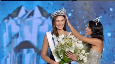  ندى كوسا تخطف قلب شرطة الموضة وتفوز بإعجاب رواد السوشيال ميديا 