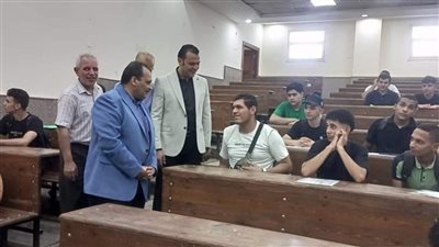 نائب رئيس جامعة بنها يتفقد اختبارات القدرات بالفنون التطبيقية والتربية الرياضية
