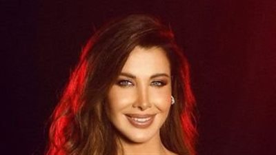 نانسي عجرم تشبه الفراشة في حفل مهرجانات بيبلوس
