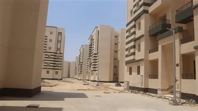 رئيس جهاز العاشر من رمضان يتابع تنفيذ مشروع «سكن لكل المصريين»