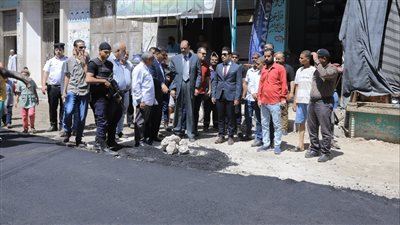 محافظ سوهاج يتفقد أعمال الرصف بجرجا 