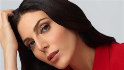   رزان جمال تزهر بلون الحب في مسابقة ملكة جمال لبنان 2024 (صور)