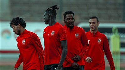 مهاجم الأهلي السابق يقترب من الزمالك