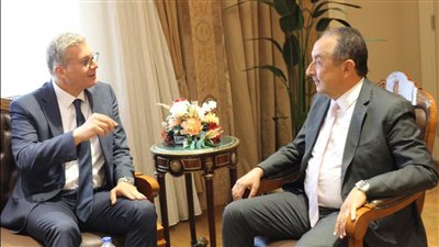 وزير قطاع الأعمال يستقبل وزير البترول لبحث الموضوعات المشتركة