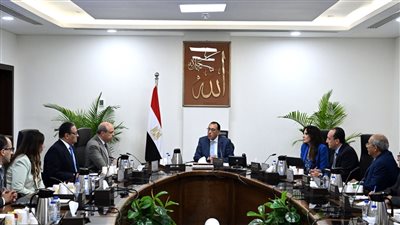 مدبولي يوجه بالاهتمام بأعمال تطوير مطار برج العرب والترويج لمطار العلمين الجديدة