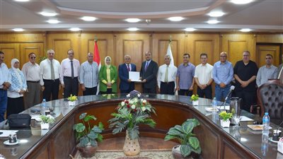 مجلس جامعة العريش يناقش ضرورة الربط بين المناهج الدراسية للتعليم والتحول الاقتصادي الأخضر