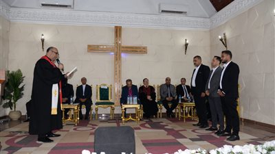 محافظ الإسماعيلية يشهد حفل تنصيب القس أيمن عبده راعيًا للكنيسة الإنجيلية بالقنطرة غرب 