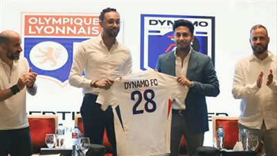 توقيع اتفاقية بين اوليمبيك ليون الفرنسي ونادي دينامو المصري