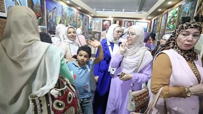 إقبال كبير على جناح الأزهر فى ختام معرض الكتاب الدولى بالإسكندرية 