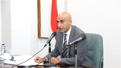 وزير التربية والتعليم يوجه بوضع خطط نهائية لمواجهة الكثافة الطلابية 