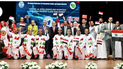 ”صديقي الإصطناعي” عرض مسرحي بجامعة قناة السويس 