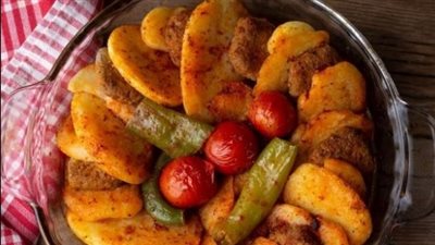 طريقة تحضير صينية بطاطس باللحم المفروم