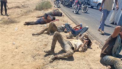 إصابة 23 عاملا في حادث انقلاب سيارة بالإسماعيلية