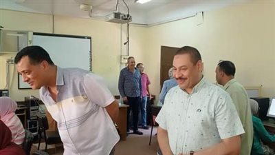 وكيل تعليم قنا يتابع إمتحانات القبول للمدارس التكنولوجية التطبيقية