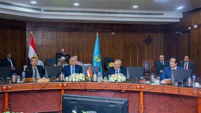 مجلس جامعة طنطا يكرم  الدكتور محمود ذكى بمناسبة قرب انتهاء رئاسته