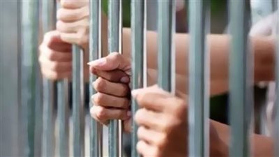 استمرار حبس المتهم بتفجير عقار انتقاما من والده