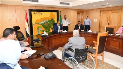 محافظ الفيوم يوجه المؤسسات الخيرية بتحمل علمية زراعة كبد لـشاب 