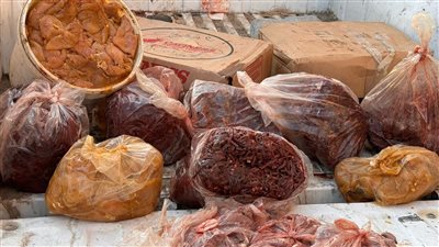 ضبط 56 كيلو كبدة ودواجن فاسدة بمطعم في الفيوم 