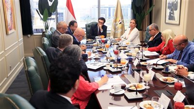 وزير الثقافة: تشكيل لجنة لوضع آليات تطوير مشروع النشر وتنمية فكر الاقتصاد الإبداعي