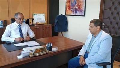 نائب وزير الإسكان يلتقى رئيس شركة 
