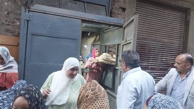 محافظ الدقهلية يتابع المخابز والمواقف بمدينتى المنصورة وشربين