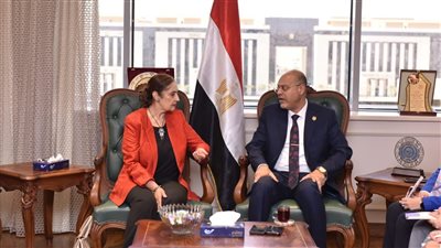 وزير العمل يلتقى السفيرة نائلة جبر لبحث الملفات المشتركة ومواجهة 