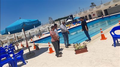 وكيل الشباب والرياضة بالإسماعيلية.. بدء العمل التجريبي لحمام سباحة مركز التنمية الشبابية