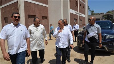 محافظ أسيوط يتفقد سير العمل بمستشفى الحميات ووحدة الكلى بالشامية بساحل سليم