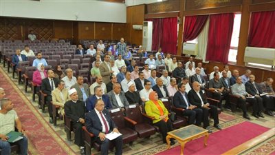 محافظ كفر الشيخ يترأس اجتماع المجلس التنفيذى