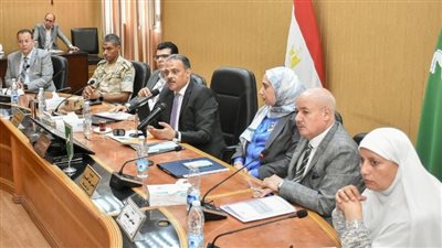 محافظ الشرقية يؤكد على حسن إستقبال المواطن وتقديم الخدمة له بشفافية ووضوح