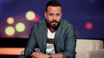 سعد رمضان يقترب من الـ 300 ألف مشاهدة بأغنية 