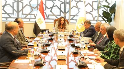 وزيرة التنمية المحلية تؤكد أهمية وضع خطط تنفيذ تلمس احتياجات المواطنين