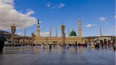 حكم الترجي بالنبي صلى الله عليه وسلم وآل البيت والكعبة؟