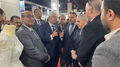 وزير التعليم العالي يفتتح معرض 