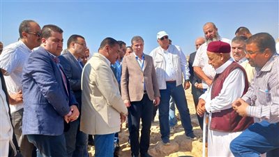 محافظ مطروح يشيد بالتعاون مع الإيفاد في النهوض بقطاع الزراعة المصرية