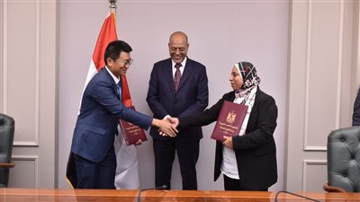 وزير العمل يشهد توقيع بروتوكول مع 