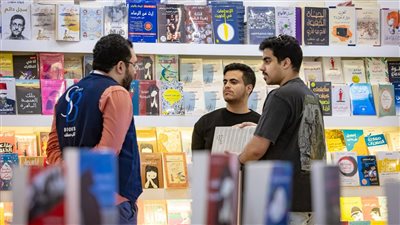 معرض المدينة المنورة للكتاب 2024 يواصل فعالياته وسط حضور جماهيري 