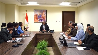 كواليس اجتماع نائب وزير الإسكان مع المدير الإقليمي للوكالة الفرنسية