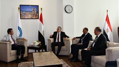 بدوي يحفز مسؤولي شركة بريتش بتروليوم البريطانية لتعظيم إنتاج الغاز وزيادة المخزون 