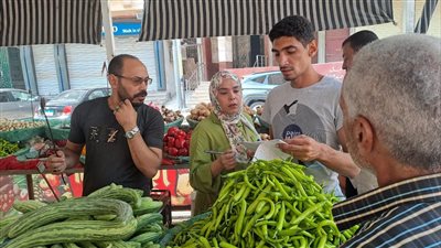 حملة للتفتيش على المحال التجارية ومنافذ السلع بحي غرب المنصورة