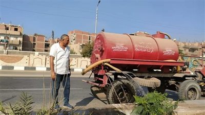 تكثيف أعمال النظافة والتجميل وصيانة أعمدة الإنارة بشوارع الشرقية