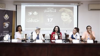 مهرجان المسرح المصري يناقش 