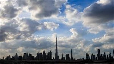 سحب وأمطار.. تفاصيل الطقس بالإمارات اليوم السبت 